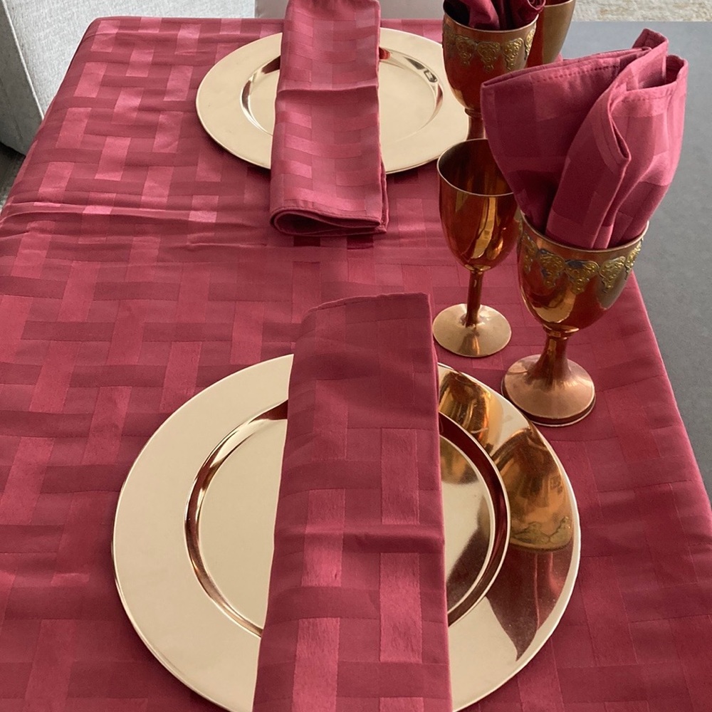Stunning Cranberry tablecloth and matching napkins